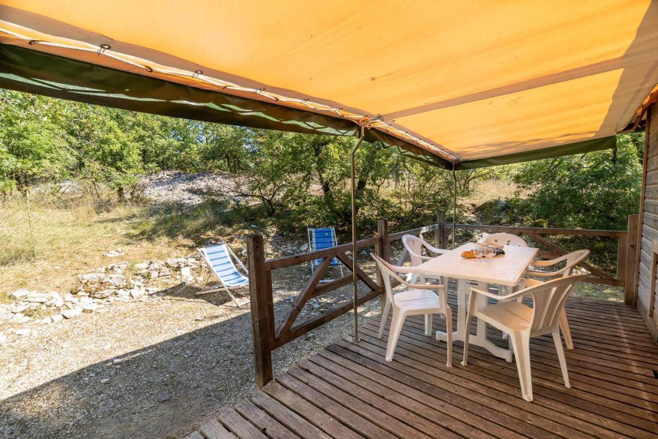 ホテル Camping Les Reflets Du Quercy Crayssac エクステリア 写真