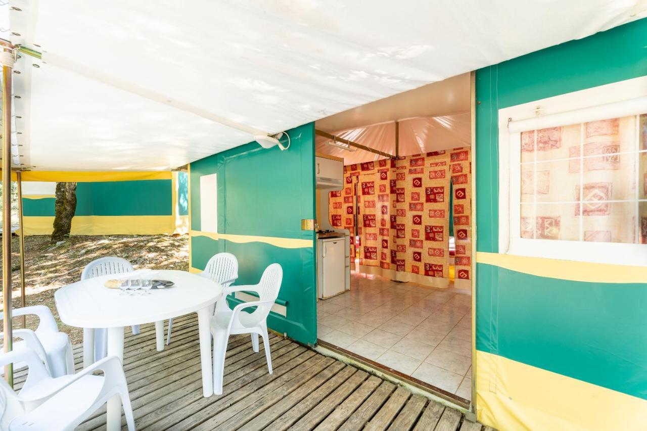 ホテル Camping Les Reflets Du Quercy Crayssac エクステリア 写真