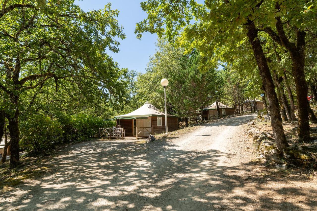 ホテル Camping Les Reflets Du Quercy Crayssac エクステリア 写真