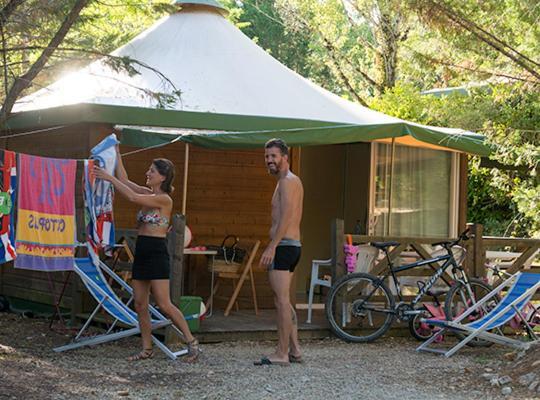 ホテル Camping Les Reflets Du Quercy Crayssac エクステリア 写真